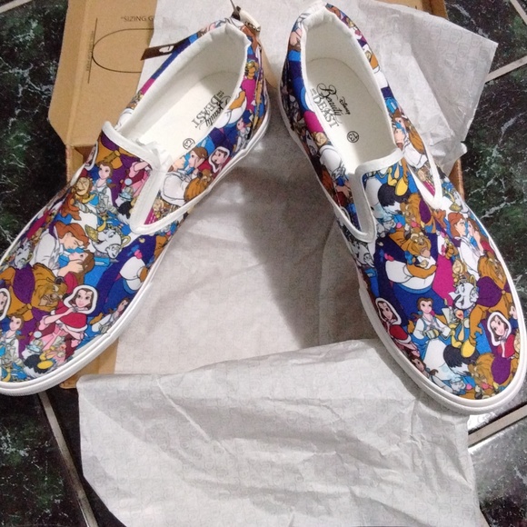 Shoes - Picture 4 of 4